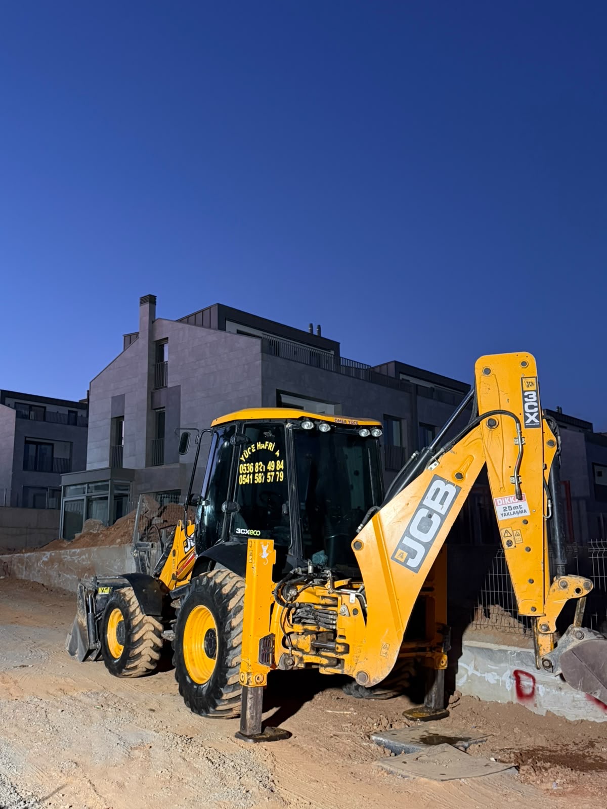Yüce Hafriyat JCB 3CX Kazı Makinası
